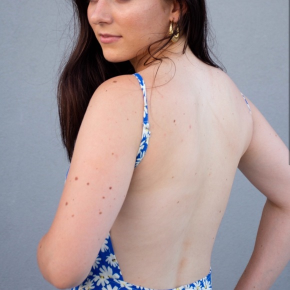 Daisy romper - Picture 2 of 3